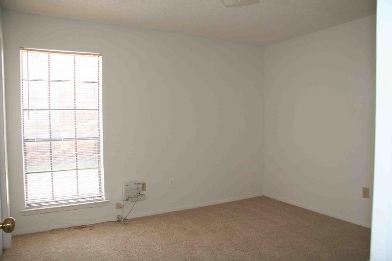 guest br smaller.jpg